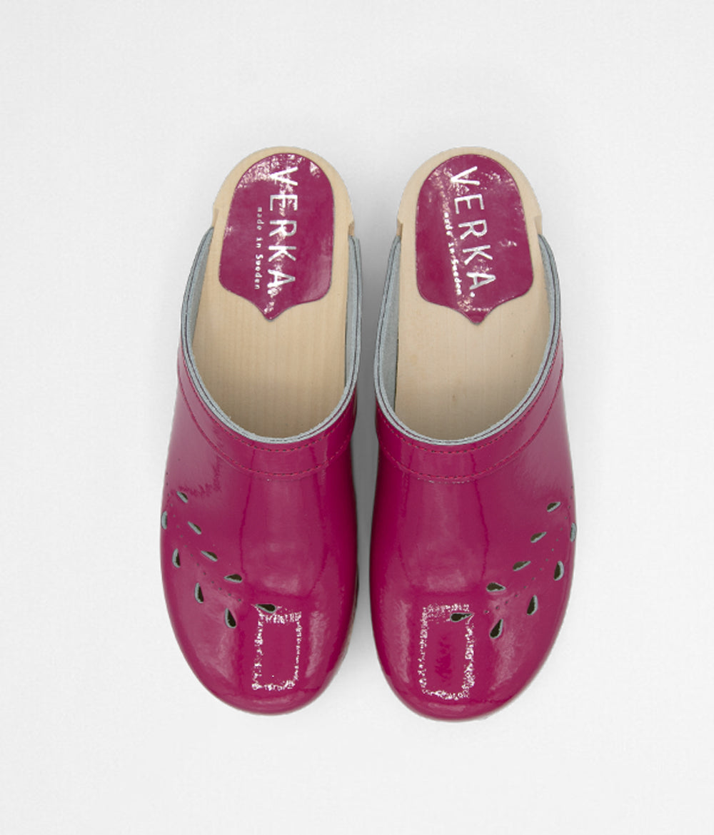 Viva magenta clog mules