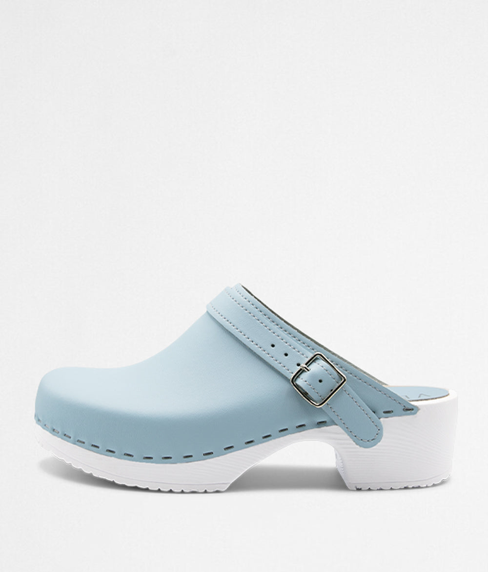 professional clogs white comfort base light blue leather with strap