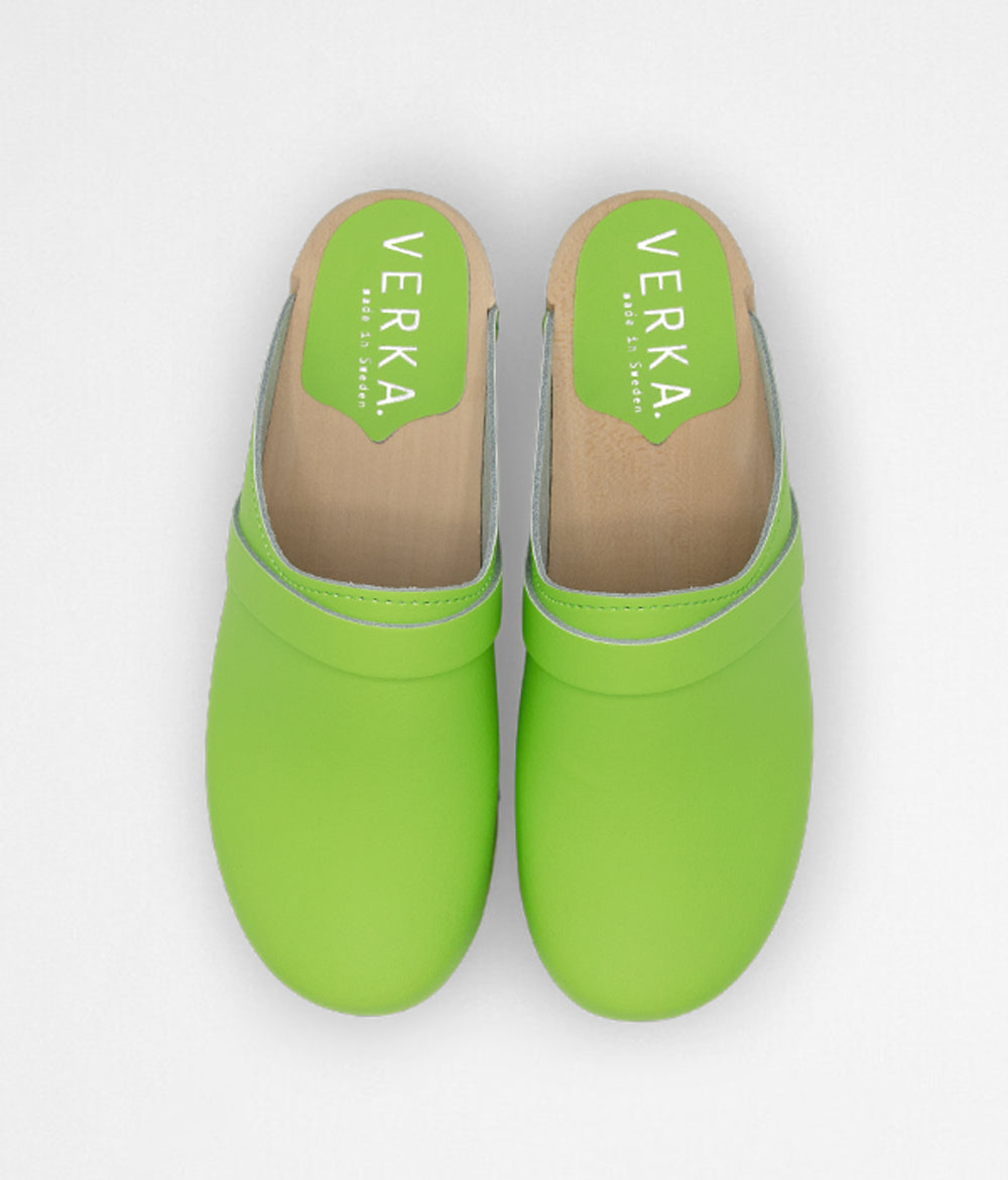 Queen Green handmade wooden clogs